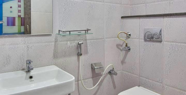 Hotel Av Comforts Settahalasūr Exterior photo